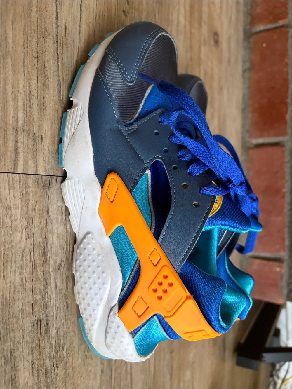 Nike Kids Blue & Navy Sneakers with Orange Strap